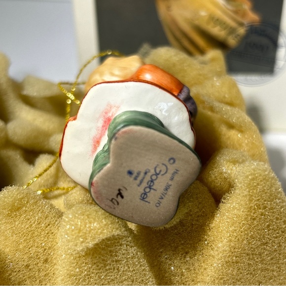Hummel Annual Ornament 90׳s Lot Of 3 Peace On Earth~Vierte Auflage~Sweet Treats - Picture 9 of 10